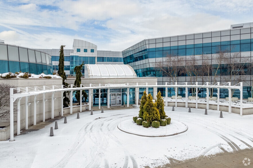 More Photos Of 6300 Wilson Mills Rd, Mayfield Village Office For Sale