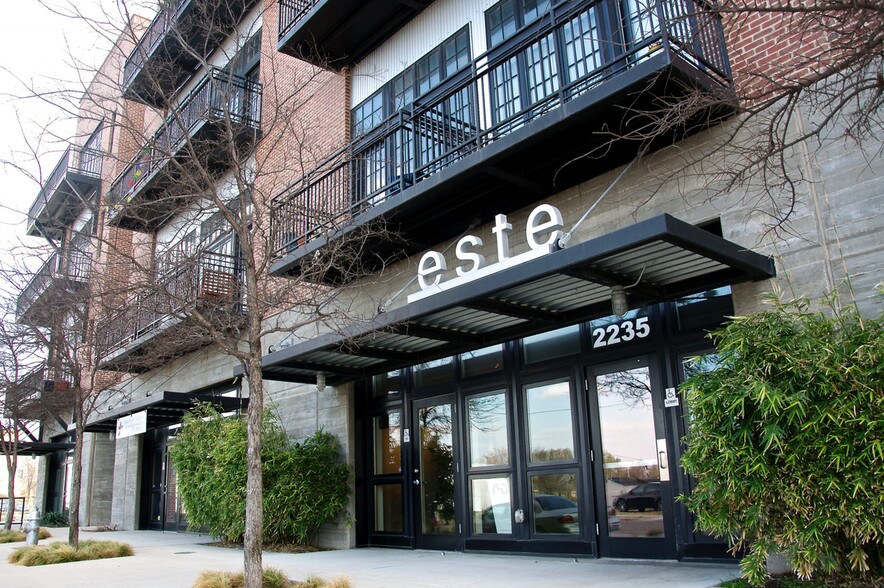 More Photos Of 2235 E 6th St, Austin Apartments For Sale