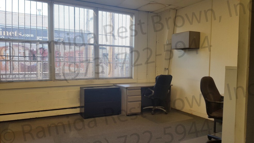 More Photos Of 28 Albert Ave, Newark Warehouse For Lease