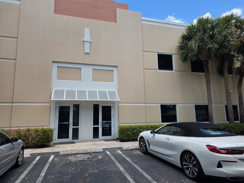 More Photos Of 601 N Congress Ave, Delray Beach Warehouse For Sale