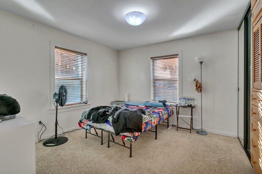 More Photos Of 10709 Woodland Ave E, Puyallup Specialty For Sale