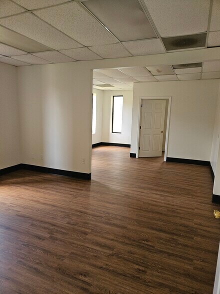 More Photos Of 2630 Northgate Ave, Cumming Warehouse For Sale