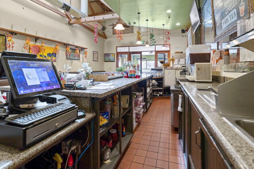 More Photos Of 419 E Main St, Ventura Restaurant For Sale