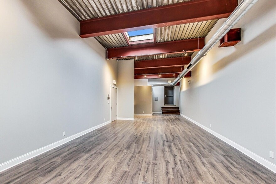 More Photos Of 1674 N Ada St, Chicago Warehouse For Sale