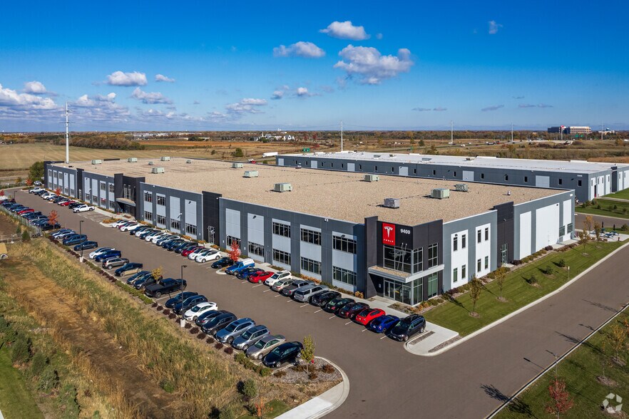 More Photos Of 9400 Decatur Dr, Brooklyn Park Warehouse For Sale