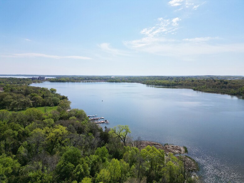 More Photos Of 2821 Monroe St, Madison Apartments For Sale