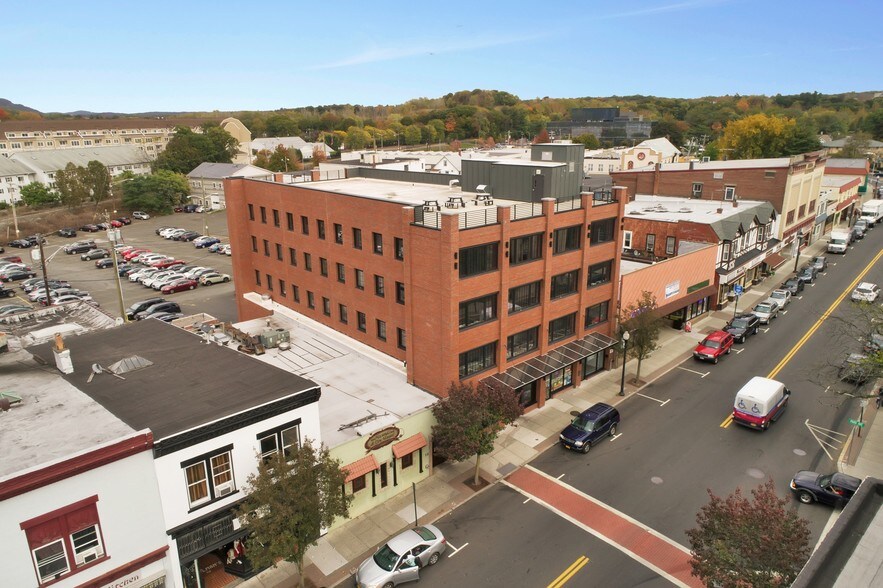 More Photos Of 74 Lafayette Ave, Suffern Storefront Retail Office For Lease