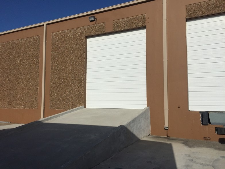 More Photos Of 101 45th St, Corpus Christi Distribution For Lease