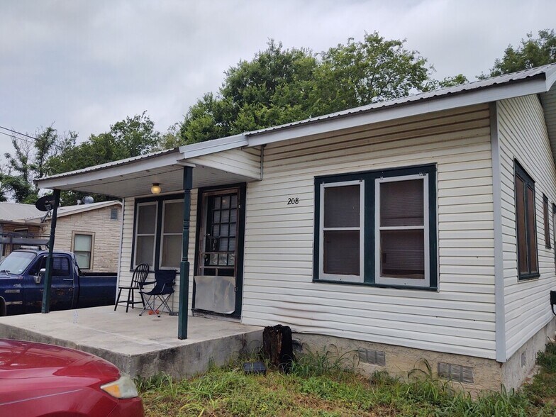 More Photos Of 1321 Harris Hill Rd, San Marcos Manufactured Housing Mobile Home Park For Sale