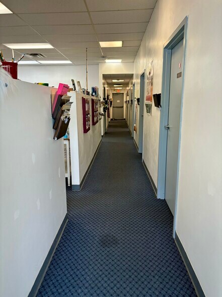 More Photos Of 200 Northern Dr, Troy Medical For Sale