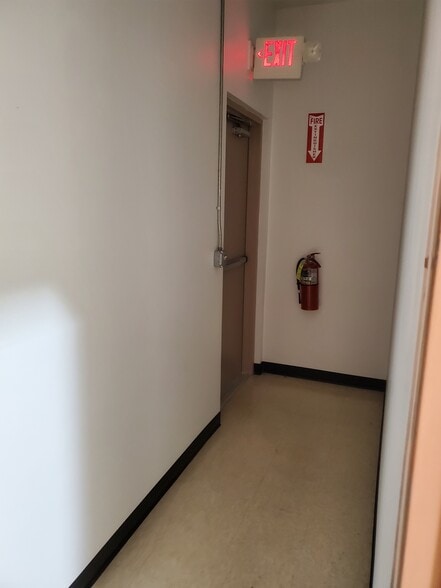 More Photos Of 507-509 National Hwy, Lavale Storefront For Lease