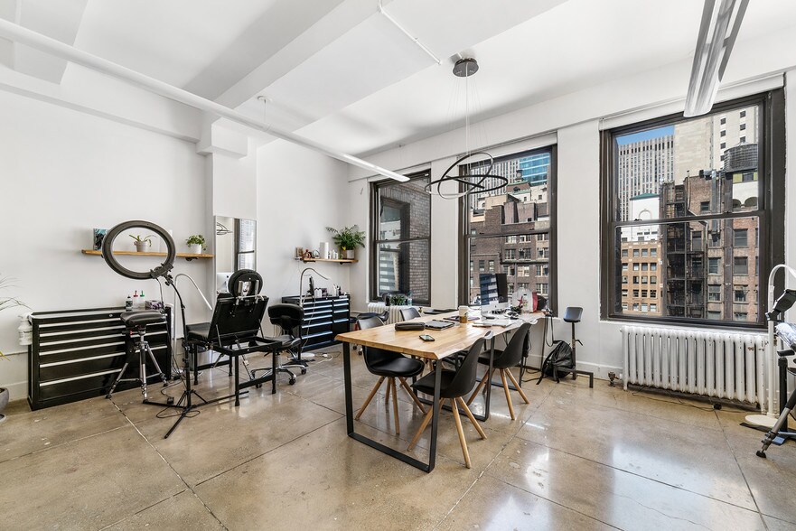 More Photos Of 2 W 46th St, New York Medical For Lease