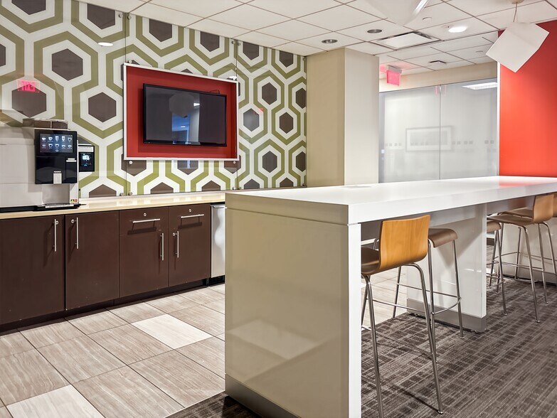 More Photos Of 1333 Burr Ridge Pky, Burr Ridge Coworking Space