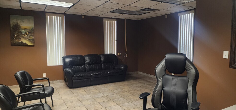 More Photos Of 1725 Rossi Dr, Tecumseh Distribution For Lease