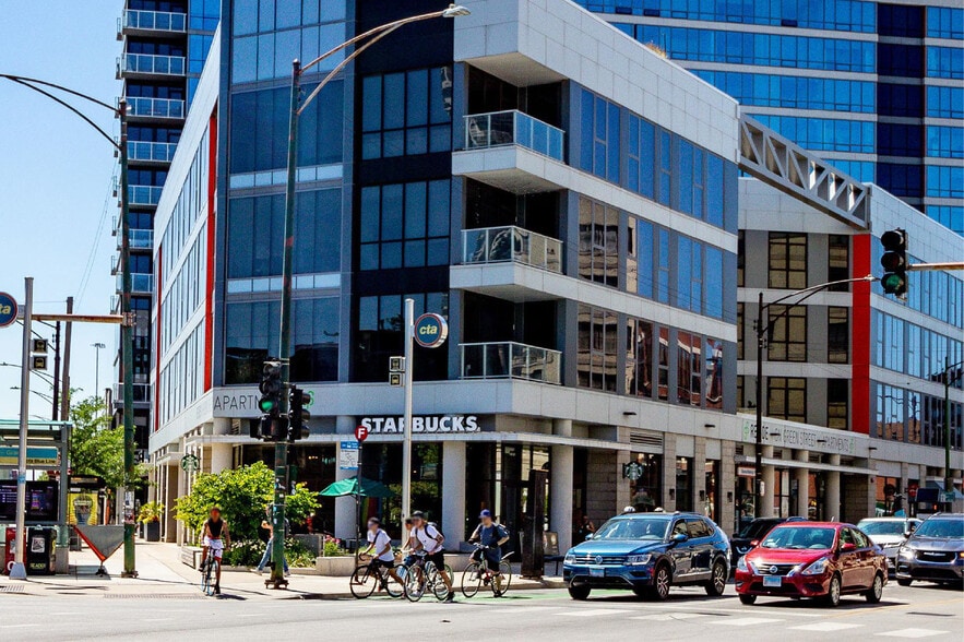 Primary Photo Of 500 N Milwaukee Ave, Chicago Apartments For Lease