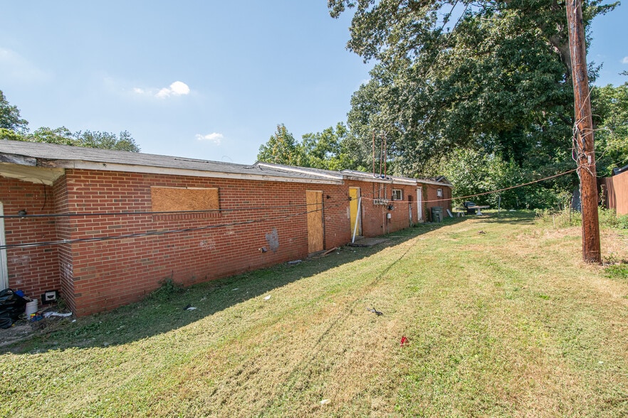 More Photos Of 3425 Martin Ave, Greensboro Apartments For Sale
