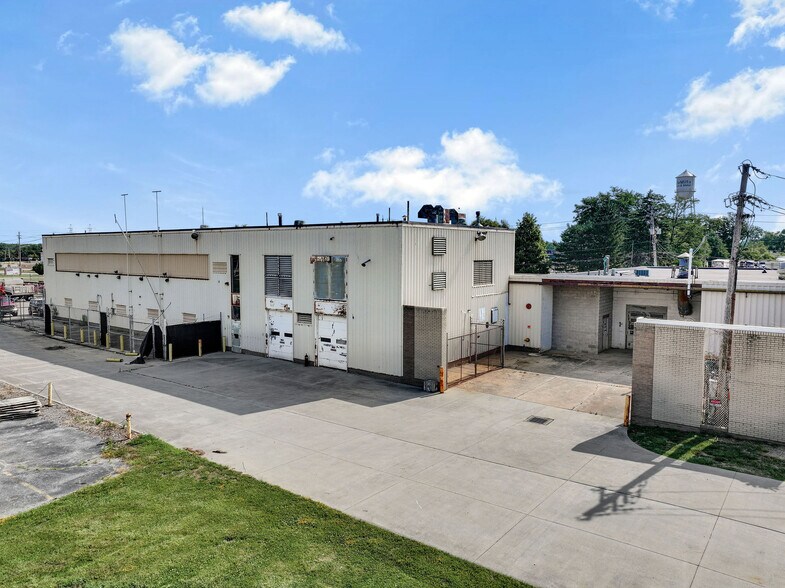 More Photos Of 3950 Ben Hur Ave, Willoughby Manufacturing For Sale