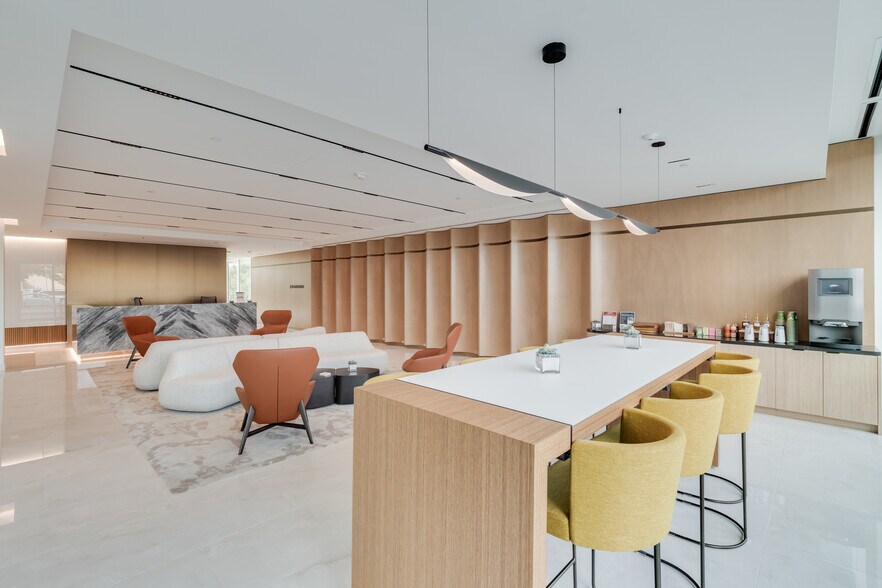 More Photos Of 3838 Oak Lawn Ave, Dallas Office For Lease