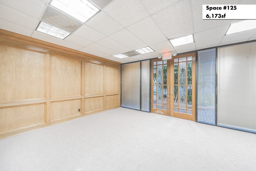 More Photos Of 1880 S Dairy Ashford Rd, Houston Office Residential For Lease
