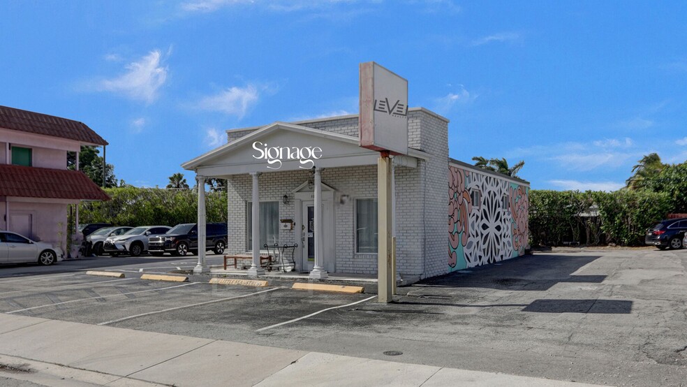 Primary Photo Of 321 NE 44th St, Fort Lauderdale Freestanding For Lease