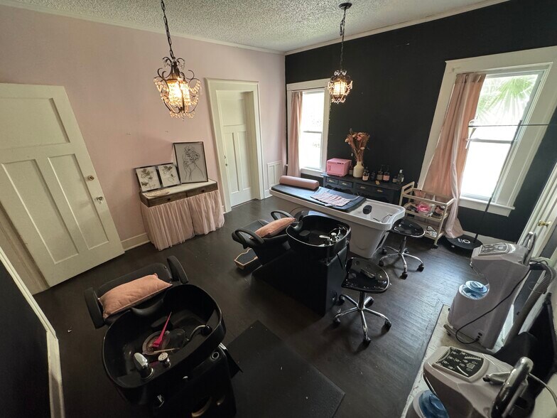 More Photos Of 110 W Adair St, Valdosta Office For Sale