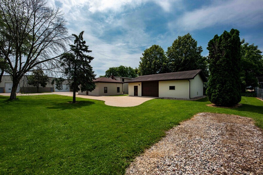 More Photos Of 229 Idaho St, Oshkosh Industrial For Sale