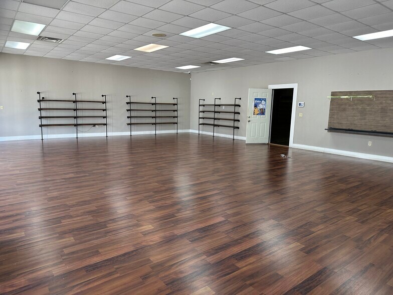 More Photos Of 4074 Washington Rd, Augusta General Retail For Lease
