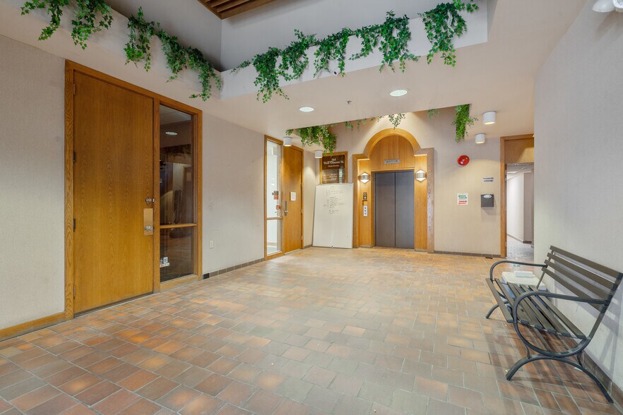 More Photos Of 344 W Genesee St, Syracuse Loft Creative Space For Lease