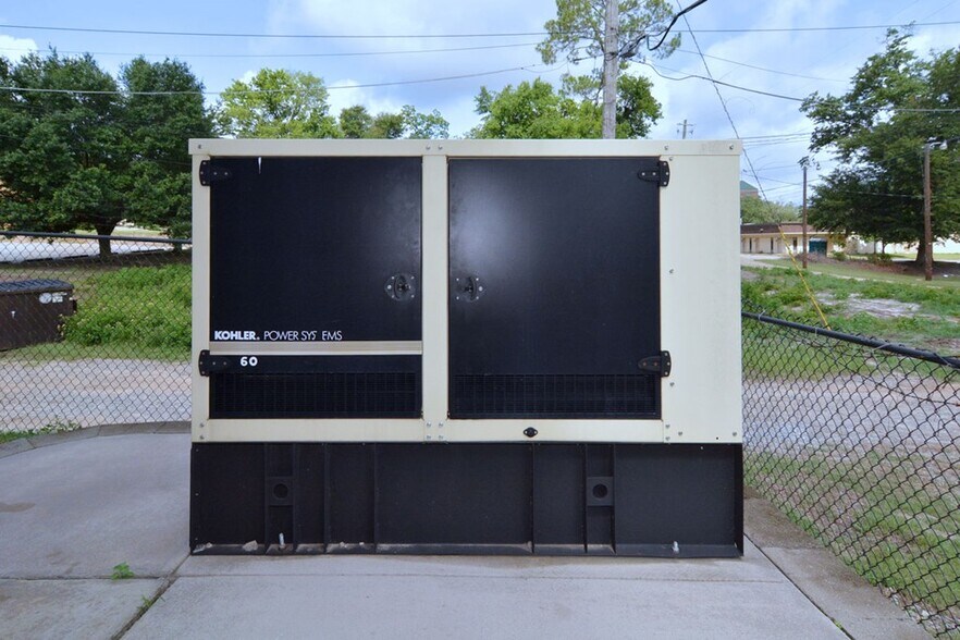 More Photos Of 803 N Jackson St, Albany Office For Lease