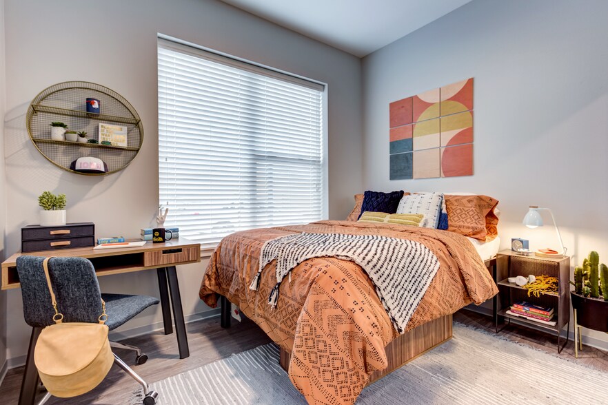 More Photos Of 104 E 7th St, Coralville Apartments For Lease