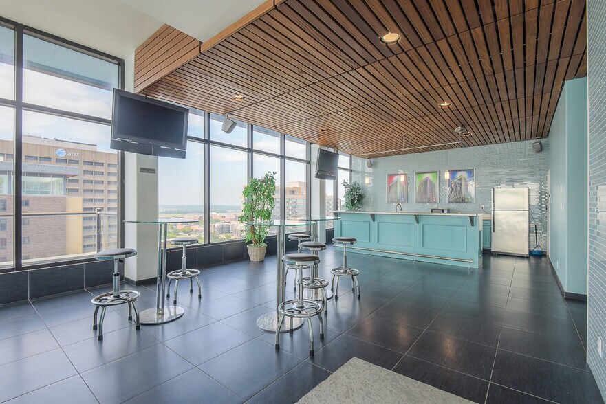More Photos Of 700 E 8th St, Kansas City Apartments For Lease