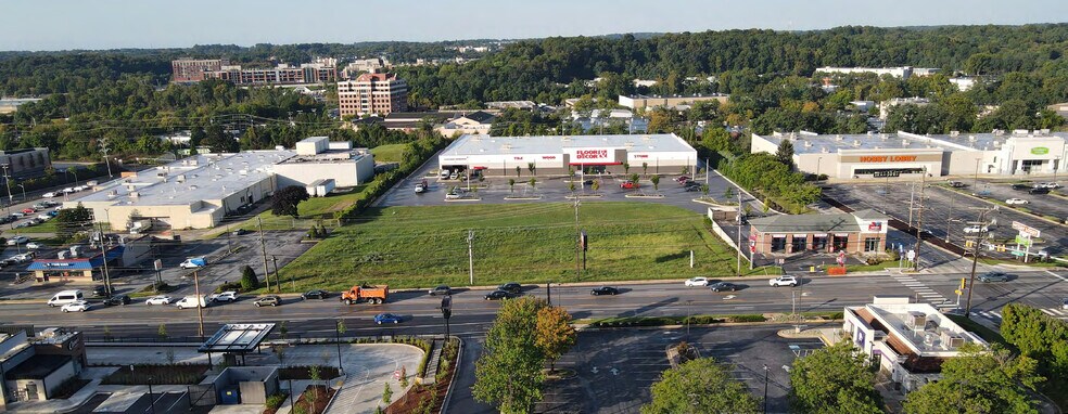 Primary Photo Of 10246 Reisterstown Rd, Owings Mills Land For Lease
