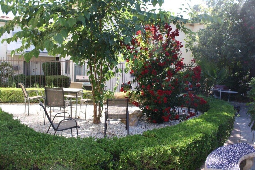 More Photos Of 13506 Rye St, Sherman Oaks Apartments For Sale
