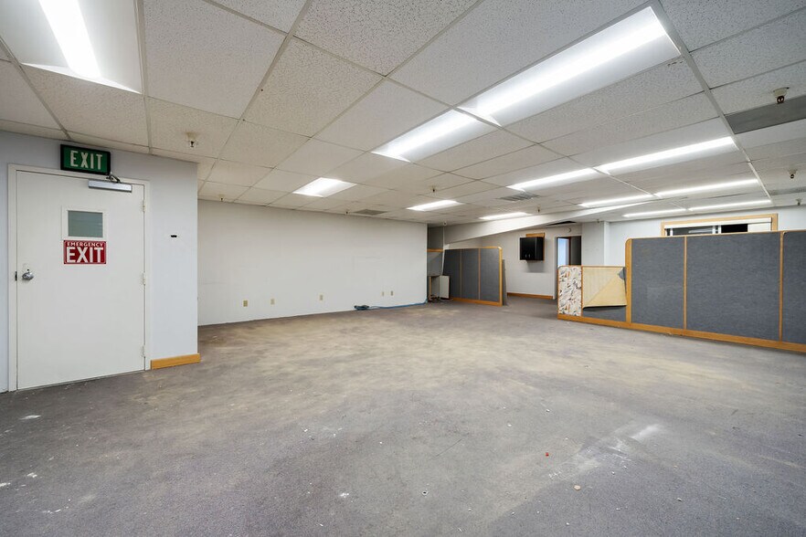 More Photos Of 1625 Commerce Way, Paso Robles Manufacturing For Lease