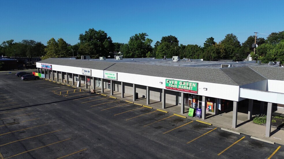 More Photos Of 901-927 S James Rd, Columbus Storefront For Sale