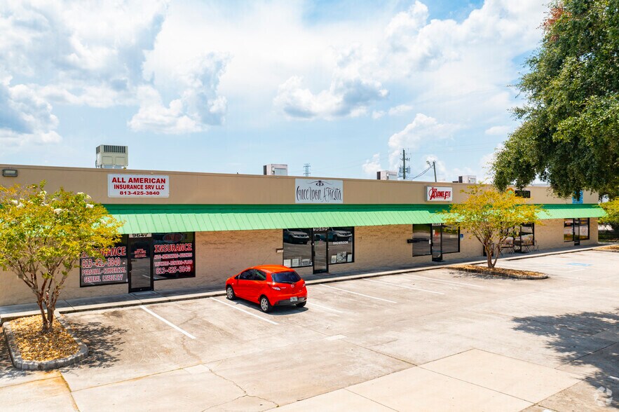 More Photos Of 9621-9647 Palm River Rd, Tampa Unknown For Lease