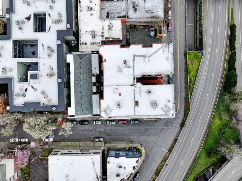 More Photos Of 1429 SW 14th Ave, Portland Apartments For Sale
