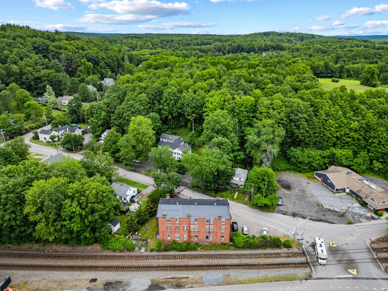 More Photos Of 4 Davis St, Shirley Apartments For Sale