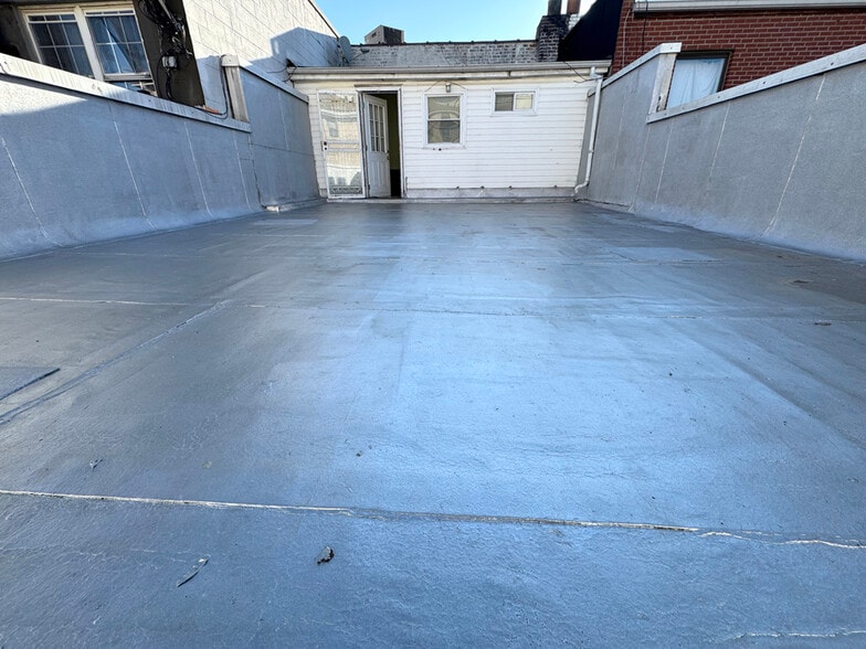 More Photos Of 6308 Bay Pky, Brooklyn Flex For Sale