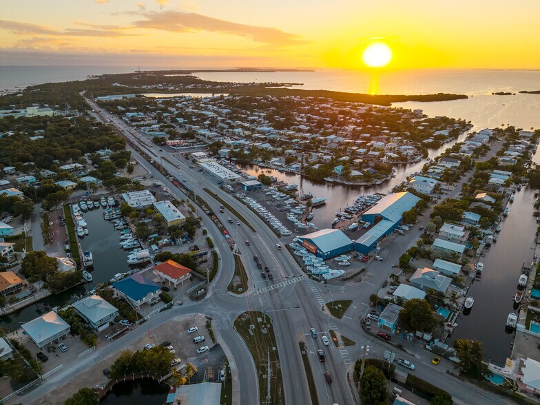 More Photos Of 90400 Overseas Hwy, Tavernier Marina For Sale