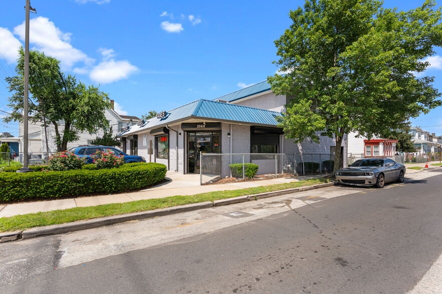 More Photos Of 3069 River Rd, Camden Storefront Retail Office For Sale
