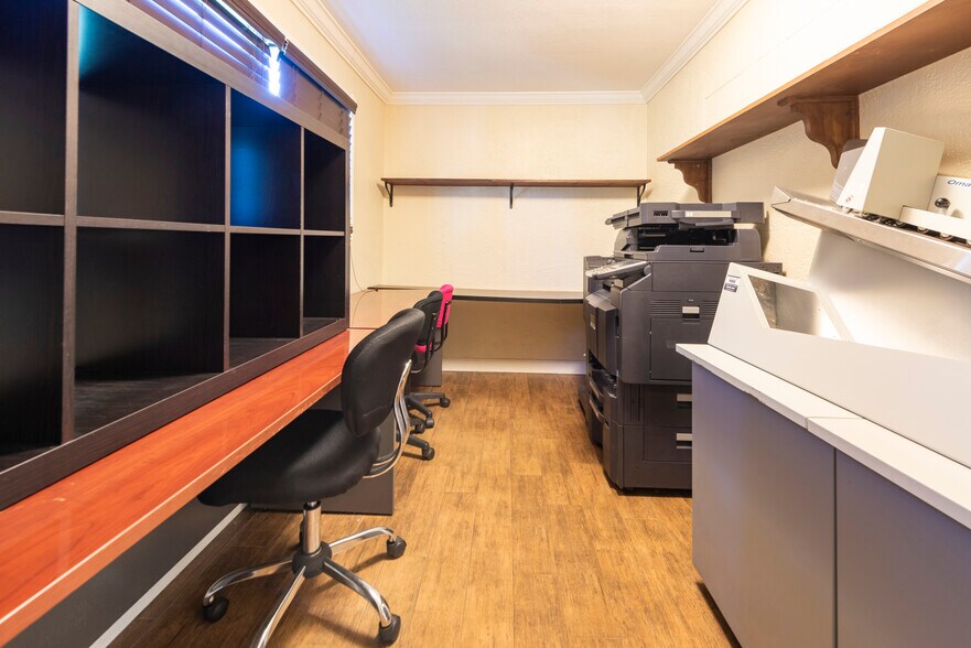 More Photos Of 45 E Sheridan St, Dania Beach Office Residential For Lease