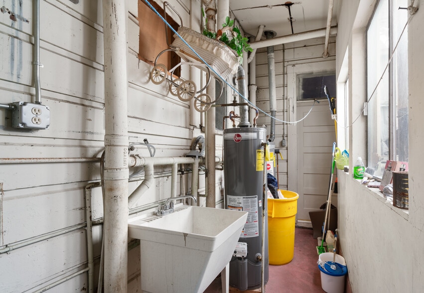 More Photos Of 1114 Bryant St, San Francisco Storefront Retail Residential For Sale