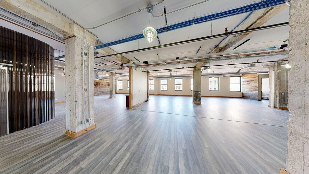 More Photos Of 1017 Olive St, Saint Louis Office For Lease