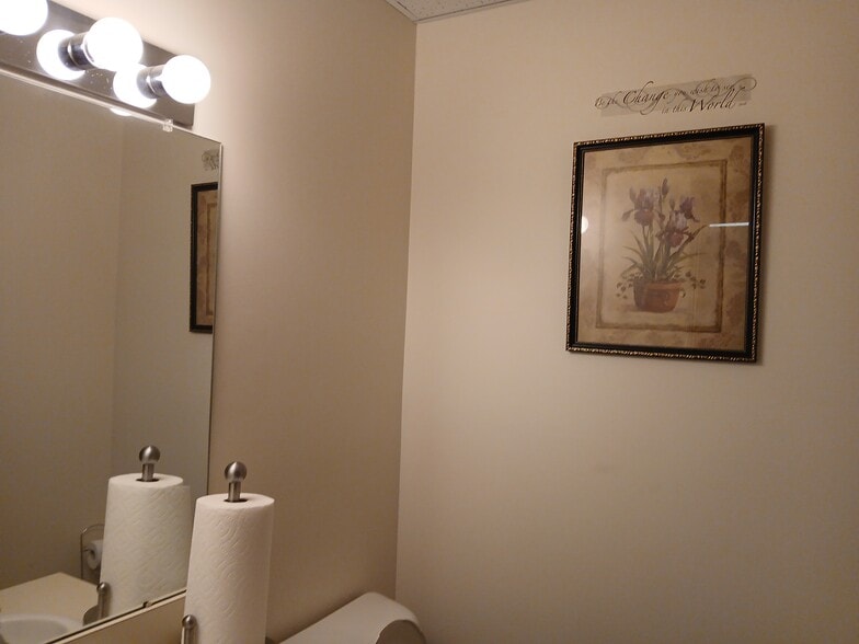 More Photos Of 1001 Eastwind Dr, Westerville Office For Lease