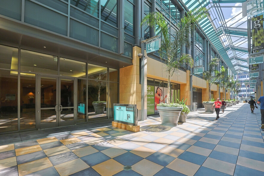 More Photos Of 15301 Ventura Blvd, Sherman Oaks Unknown For Lease