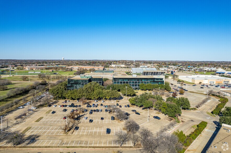 More Photos Of 9151 Grapevine Hwy, North Richland Hills Office For Lease