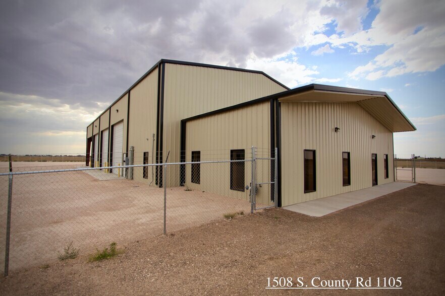 More Photos Of 1508 County Road 1105, Midland Warehouse For Lease