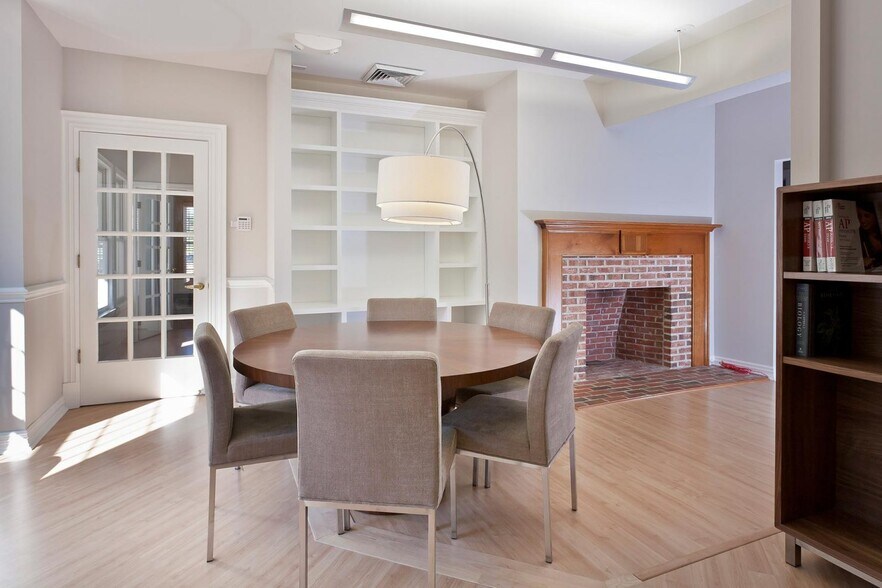 More Photos Of 1720 Post Rd E, Westport Office For Lease