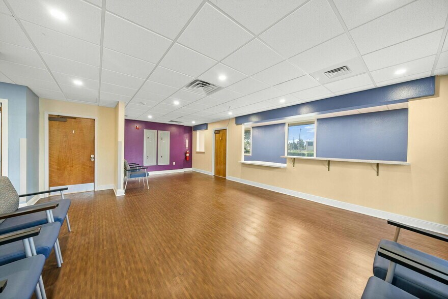 More Photos Of 1600 Jenks Ave, Panama City Medical For Sale